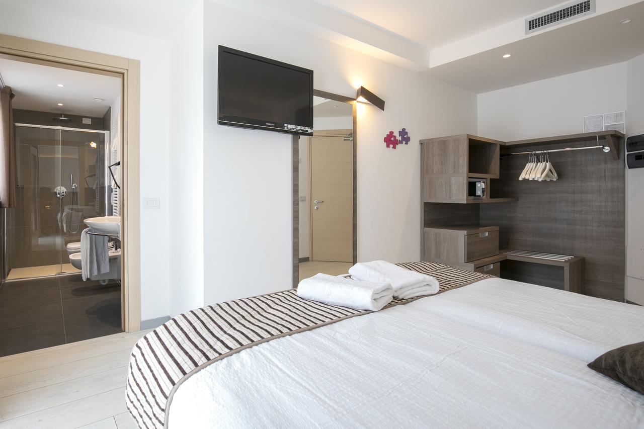 Hotel Luna Bianca Фолгария Екстериор снимка